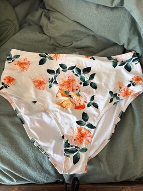 Women’s Cupshe Bikini Bottoms XL